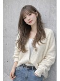 カーキグレージュ×顔まわりレイヤー