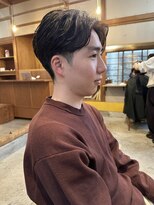 ノフ(knof)&nbsp;フェザーパーマ × フェザーショート × 刈り上げセンターパート