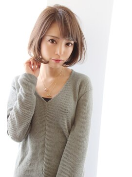 レウナ 外苑前(Reuna) ノームコア・毛先のニュアンスカールが可愛い大人ボブ