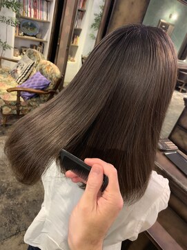 アドール(ADOR) ブラウンベージュ【渡仲 柊人】