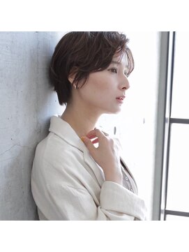 アニータバイガネイシャ(Aujua anita by ganesha) 艶ショコラアッシュ