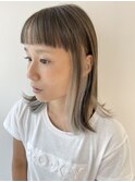 ベージュカラーインナーベージュの切りっぱなし　ミディアム