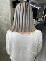 キング 梅田(K!ng)&nbsp;ハイライトカラーミルクティーベージュケアブリーチダブルカラー