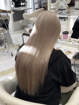 リー 梅田(Lee) ミルクティーベージュ/ハイトーン/ミルクブラウン/ブリーチ