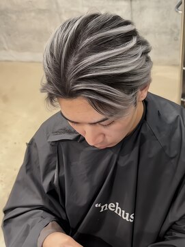 ネハス(nehus.) バレイヤージュ/スペインカール/フェザーパーマ/ハイライト