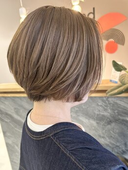 アンバイヘアー 蘇我店(and by hair)の写真/【蘇我駅徒歩1分】諦めてた"明るい白髪染め"が叶う！白髪をカバーしながら自分だけのデザインに♪