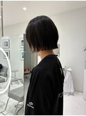 切りっぱなしボブ　顔まわりレイヤー　ミニボブ