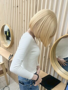 レフバイイルカ 北見(lef by ilka) 抜きっぱなしブロンド