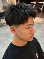 シーフ 千葉(Cyf)&nbsp;千葉駅MEN’S/波巻きツイストスパイラル/刈り上げセンターパート