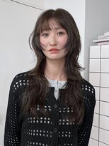 カルテ(QUARTE)&nbsp;ロングハッシュカット　オリーブベージュ