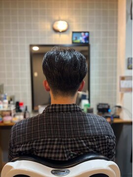 ザ ブライト バーバー(The BRIGHT BARBER) 前下りマッシュセンターパート