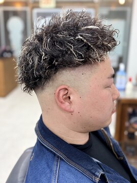 サムズヘア(Sam's hair) メンズカットツイストスパイラルスキンフェード
