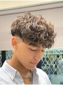 渋谷スペインカールメンズパーマフリンジカットテーパーフェード