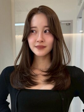 ノイ 銀座(noi) 顔周りレイヤーカットくびれヘアミルクティーベージュカラー韓国