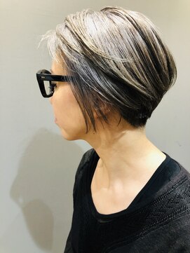 フルショウ アシヤ(FURUSHO ASHIYA) 【來本】トランクスヘアー　ショートヘアー　グレージュー