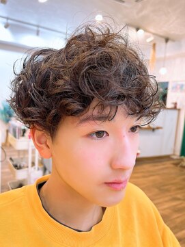 クーラクール(coeur a coeur.) くせ毛風パーマで愛され男子に。