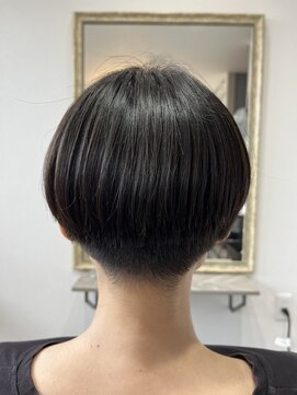 ヘアーズラボ(Hair’s Lab.) 刈上げマッシュショート