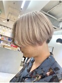 ミルクティーカラー/ホワイトベージュ/ローライト/センター分け