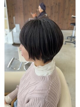 ヘアーアンドエステティック ヴェリス(hair&esthetic Velis) 【Velis】レザーカットのまとまりコンパクトショートボブ