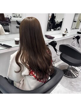 シー 池袋(SHE) ミルクティーベージュ