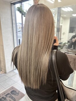 リベルテ(Liberte)の写真/女性ならではの細やかな気配りと目線であなたに合ったスタイルをご提案。髪のお悩みもお気軽に相談ください