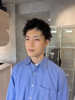 クス(KUsU)&nbsp;ニュアンスパーマ/ハーフアップバング/ナチュラルツーブロック