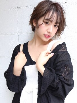 コーシ(KO-SHI) ナチュラルウェットショートボブ