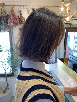 シー バイ ロンド 新宿(Sea by Lond) 【佐藤健太郎】シークレットレイヤーアッシュブラウン外ハネボブ