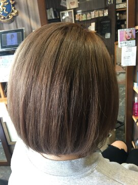 オーバーキャプテンネイキッド(OVER CAPTAIN NAKED) グラデーションボブ