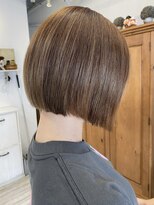 フラバー(flover)&nbsp;切りっぱなしボブ/オリーブベージュ/ミニボブ/20代30代40代