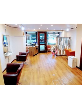 頭皮と髪に優しい施術で「通えば通うほど綺麗になる…☆」と大人女性から高い支持！【板宿駅徒歩１分】