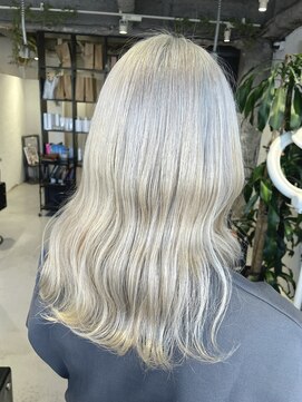 インク(inc) ホワイトカラー／ブロンド