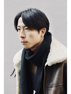 ルアウラフ(LUAU LOUGH) 【TAIYO】センターパート /Instagram-@taiyo19980626