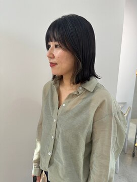 リィベ(Liibe) 10代20代30代　ボブ/エモージュ/インナーカラー/前髪/