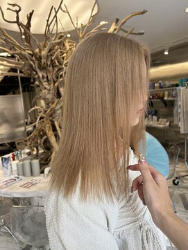 ゼスト 八王子店(ZEST) ワンブリーチで作るベージュカラー【古沢みはる】