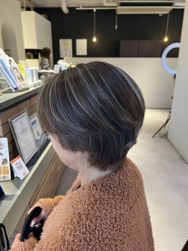 アンプヘアー 桂店(unpeu hair) 白髪ぼかしハイライト