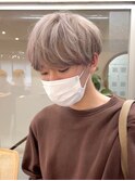 渋谷メンズブリーチカラーミルクティーベージュセンターパート