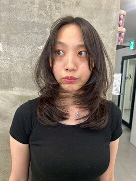 キング 心斎橋店(K!ng) ハイライトカラーミルクティーベージュレイヤーカット