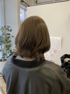 リジー(Litzy) ふんわりミディアム/嶋田 綺星