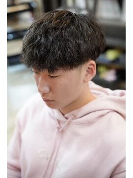 シークレットミラーズ(SECRET MIRRORS) ゆる波巻きパーマ