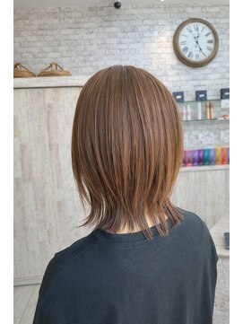 ノイ(noi) お手入れ簡単、ミディアムレイヤー