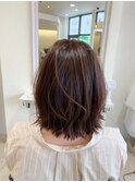 切りっぱなしボブ+スモーキーベージュ