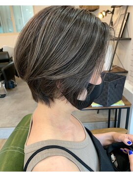 カルム(calmost) 大人ハイライトショート