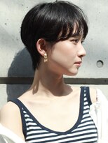 オフ(off)&nbsp;品の良さが溢れちゃう！首元すっきりマッシュショート