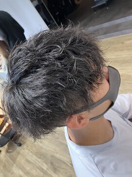 エヌプラス(N+) メンズヘアフェザーパーマサーフカール刈り上げセンターパート