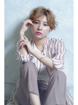 クシュ 所沢西口プロぺ通り(kusyu... ) カール×セミディ×シアーカラー×姫カット×ダークアッシュ