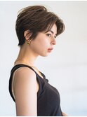 スッキリセンターパートでおしゃれ女子