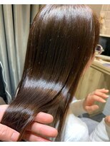 カミケンガレリア(kamiken. galleria) なめらか潤いストレート扱いやすい髪質改善【カミケンガレリア】