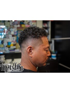 ヘアーサロン宮武 スキンフェード×オールバックパーマ