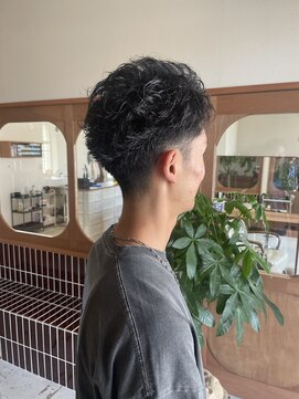 エニー(ENNY) メンズ　刈りあげ　フェザーパーマ